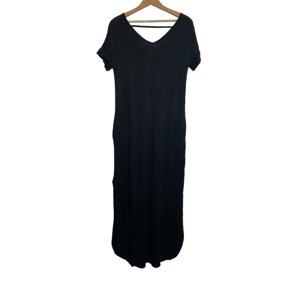 Black Short Sleeve Maxi Dress - Picture 1 of 7